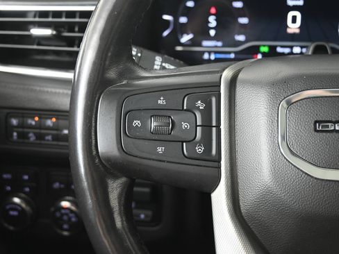 Used 2023 GMC Yukon Denali w/ Advanced Technology Package AWD/4WD image 37