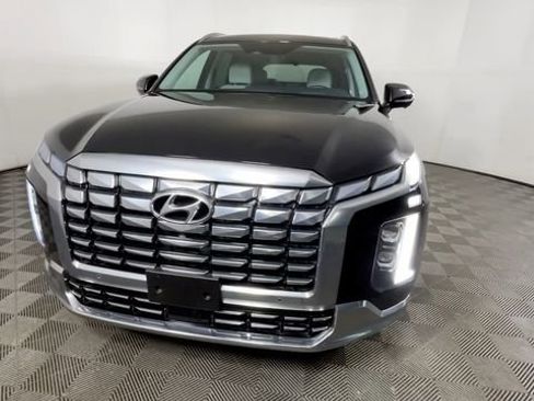Used 2025 Hyundai Palisade Calligraphy FWD image 11
