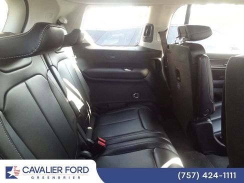 Used 2021 Jeep Grand Cherokee L Limited AWD/4WD image 13