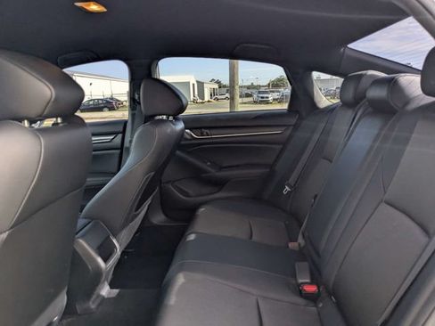 Used 2019 Honda Accord Sport image 13