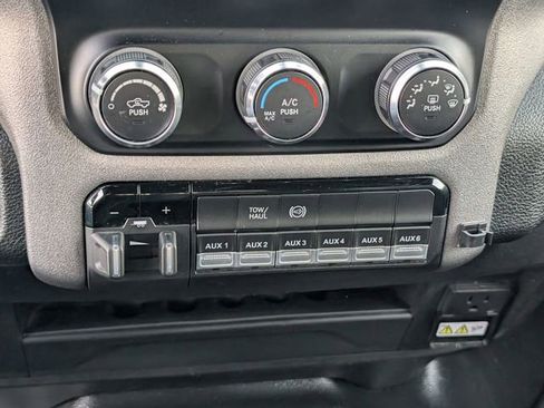 Used 2023 RAM 5500 Tradesman w/ Chrome Appearance Group AWD/4WD image 17