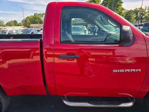 Used 2011 GMC Sierra 1500 SLE w/ SLE Preferred Package AWD/4WD image 21