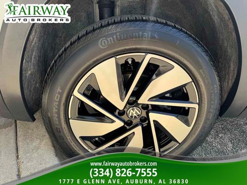 Used 2025 Volkswagen Atlas SE AWD/4WD image 36