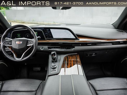 Used 2024 Cadillac Escalade ESV Premium Luxury w/ Performance Package AWD/4WD image 6