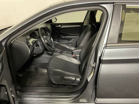 Used 2019 Volkswagen Jetta S image 19