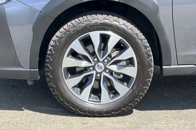 Used 2023 Subaru Outback Touring AWD/4WD image 32