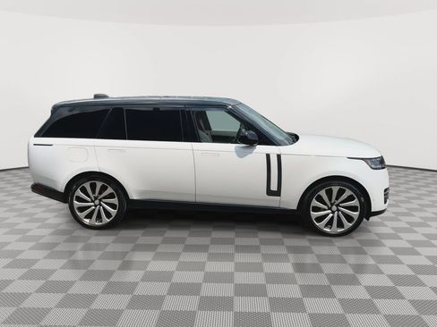 Used 2025 Land Rover Range Rover Long Wheelbase SE AWD/4WD image 9