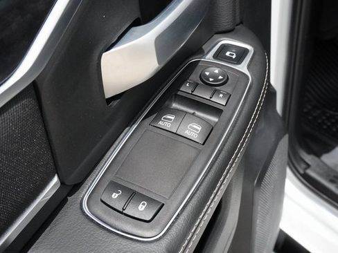 New 2024 RAM 3500 SLT w/ Quick Order Package 2YG SLT image 9