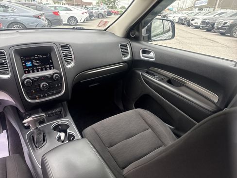 Used 2019 Dodge Durango SXT AWD/4WD image 16