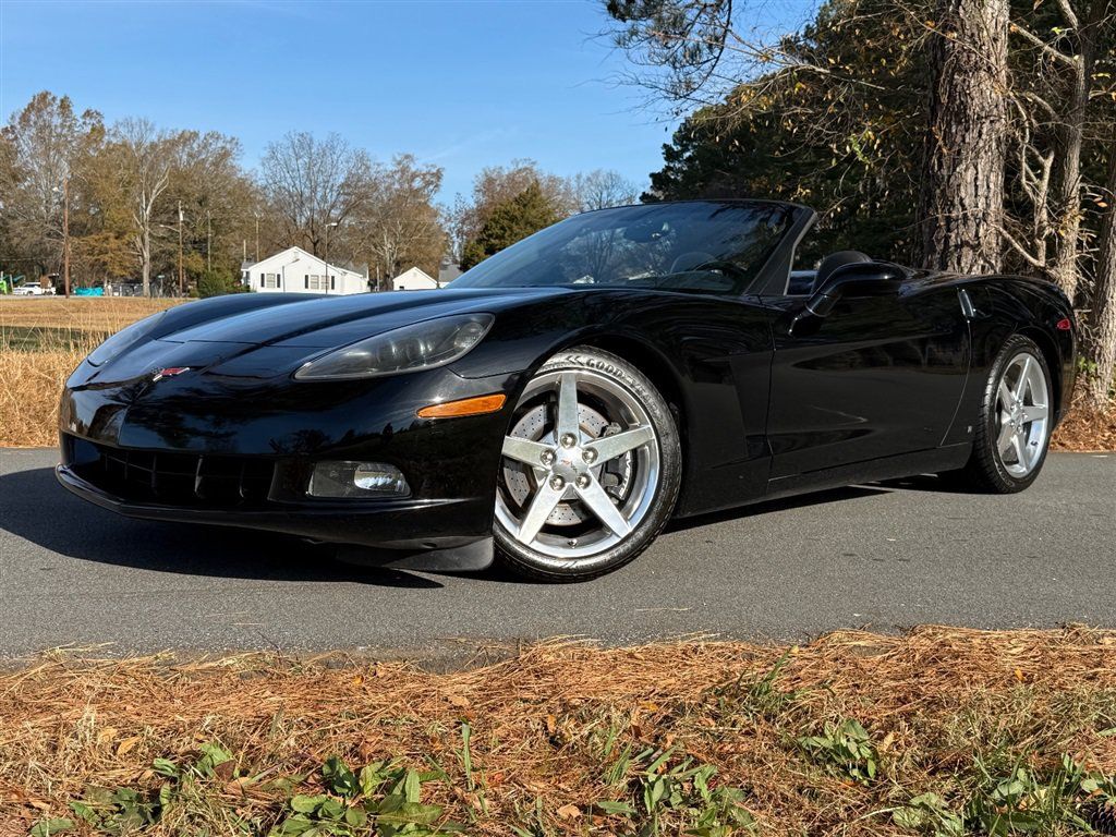 Used 2006 Chevrolet Corvette Convertible w/ Preferred Equipment Group RWD image 5