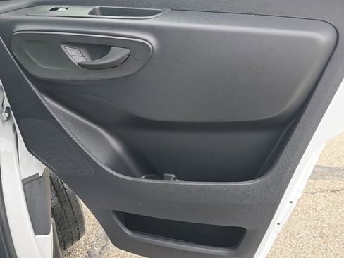 Used 2025 Mercedes-Benz Sprinter 2500 image 17