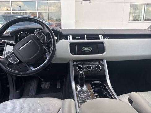 Used 2016 Land Rover Range Rover Sport HSE image 12