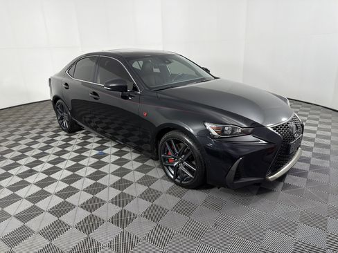 Used 2017 Lexus IS 350 F Sport image 3
