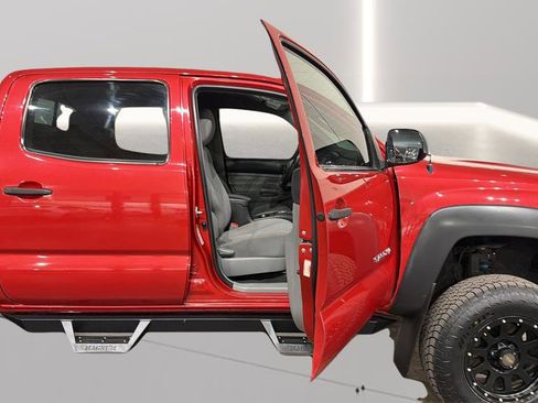 Used 2015 Toyota Tacoma 4x4 Double Cab image 17