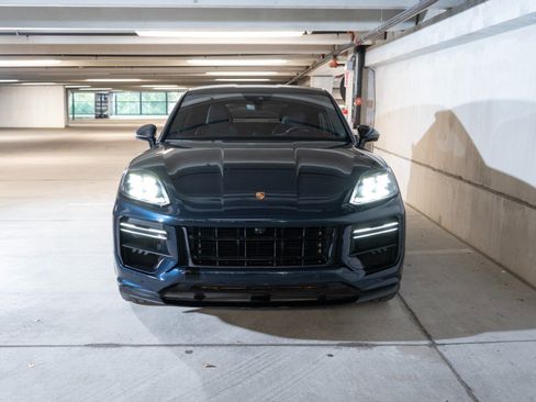 Certified 2024 Porsche Cayenne Turbo GT AWD/4WD image 6