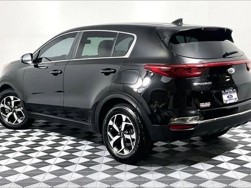Used 2020 Kia Sportage LX w/ LX Popular Package FWD image 11