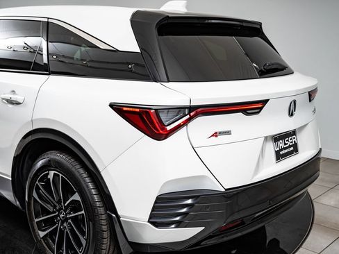 Used 2024 Acura ZDX A-Spec RWD image 19