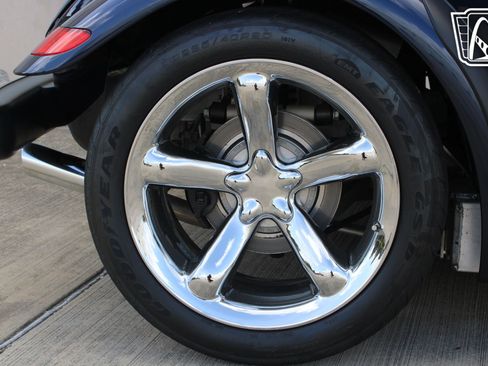 Used 2001 Chrysler Prowler RWD image 9