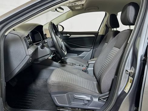 Used 2025 Volkswagen Jetta S FWD image 17
