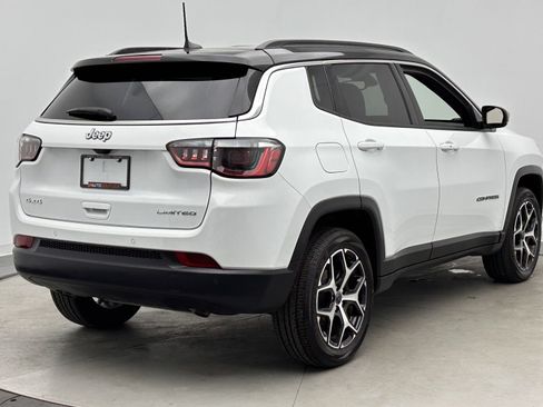 Used 2025 Jeep Compass Limited AWD/4WD image 7