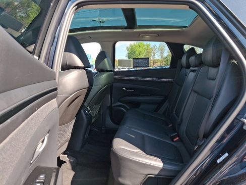 Used 2022 Hyundai Tucson Limited AWD/4WD image 10