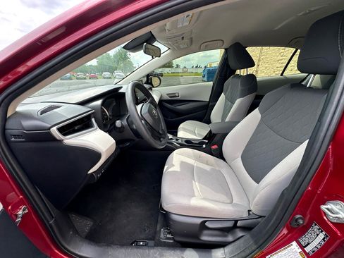 Used 2022 Toyota Corolla LE image 10