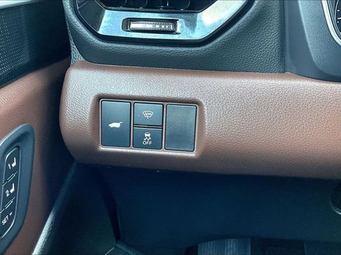 Used 2025 Honda Pilot Elite image 38