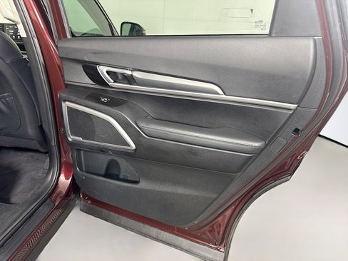 Used 2020 Kia Telluride LX image 28