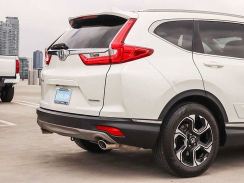 Used 2017 Honda CR-V Touring image 9