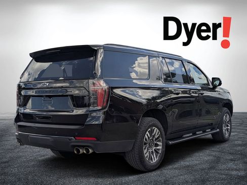 Certified 2025 Chevrolet Suburban Z71 AWD/4WD image 3