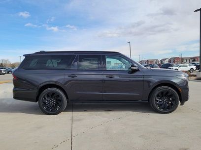 New 2026 Lincoln Navigator L Reserve w/ Jet Appearance Package