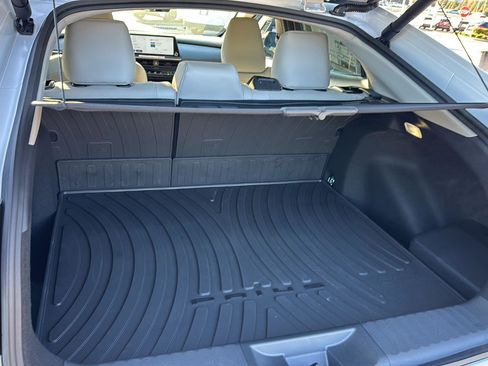 New 2026 Toyota Prius Limited image 29