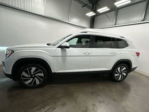 New 2026 Volkswagen Atlas SEL image 2