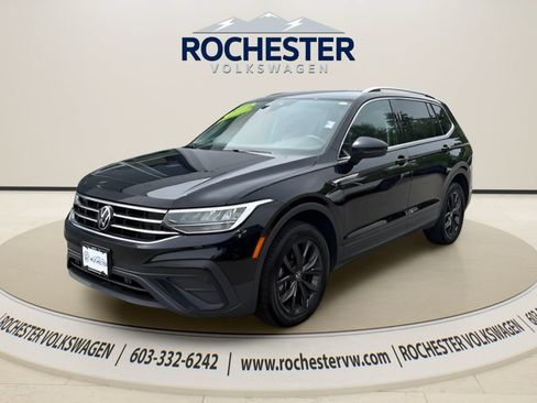 Used 2024 Volkswagen Tiguan SE AWD/4WD image 2