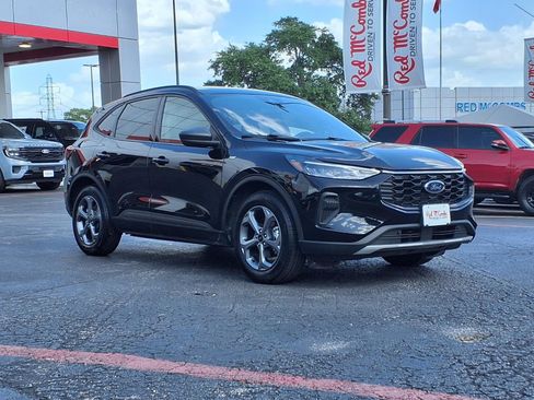 Used 2025 Ford Escape ST-Line FWD image 4