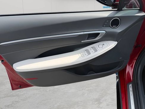 Used 2024 Hyundai Sonata Limited FWD image 17