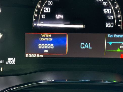 Used 2019 Cadillac XT5 FWD image 23