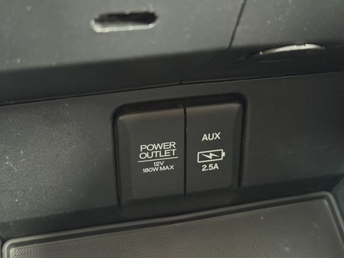 Used 2021 Honda Pilot Touring image 34