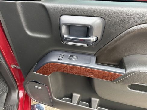 Used 2014 GMC Sierra 1500 SLT w/ SLT Crew Cab Value Package image 11