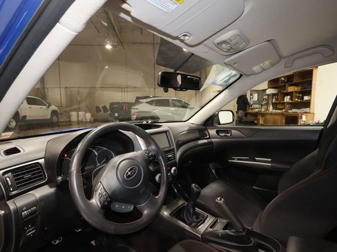 Used 2011 Subaru Impreza WRX Hatchback image 9