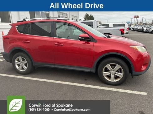 Used 2014 Toyota RAV4 XLE image 2