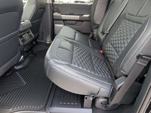 New 2026 Ford F250 Lariat w/ Black Appearance Package AWD/4WD image 9