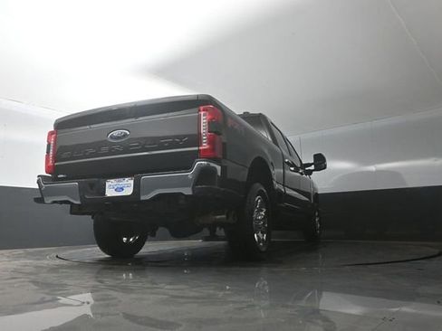 Certified 2025 Ford F250 Lariat w/ Lariat Ultimate Package AWD/4WD image 39