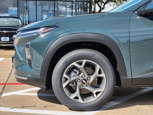 New 2026 Chevrolet Trax LT w/ LT Convenience Package image 7