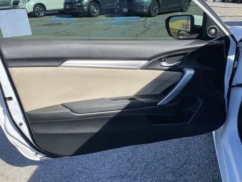 Used 2017 Honda Civic EX-T image 16