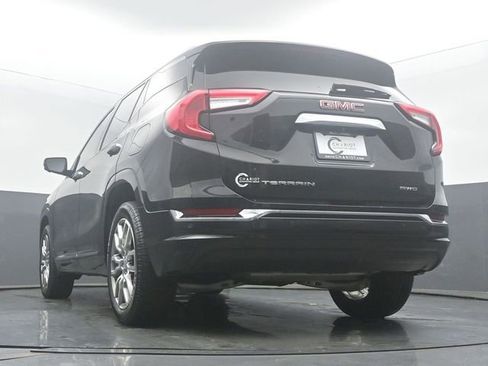 Used 2022 GMC Terrain Denali w/ Denali Premium Package AWD/4WD image 48