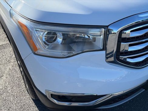Used 2018 GMC Acadia SLE w/ Driver Alert Package I image 10