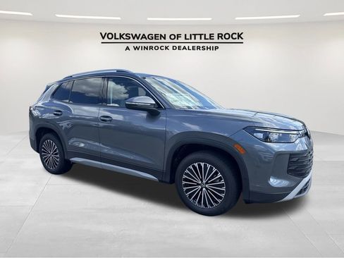 New 2025 Volkswagen Tiguan S image 3