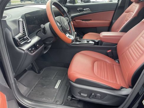 Certified 2025 Kia Sportage SX FWD image 8