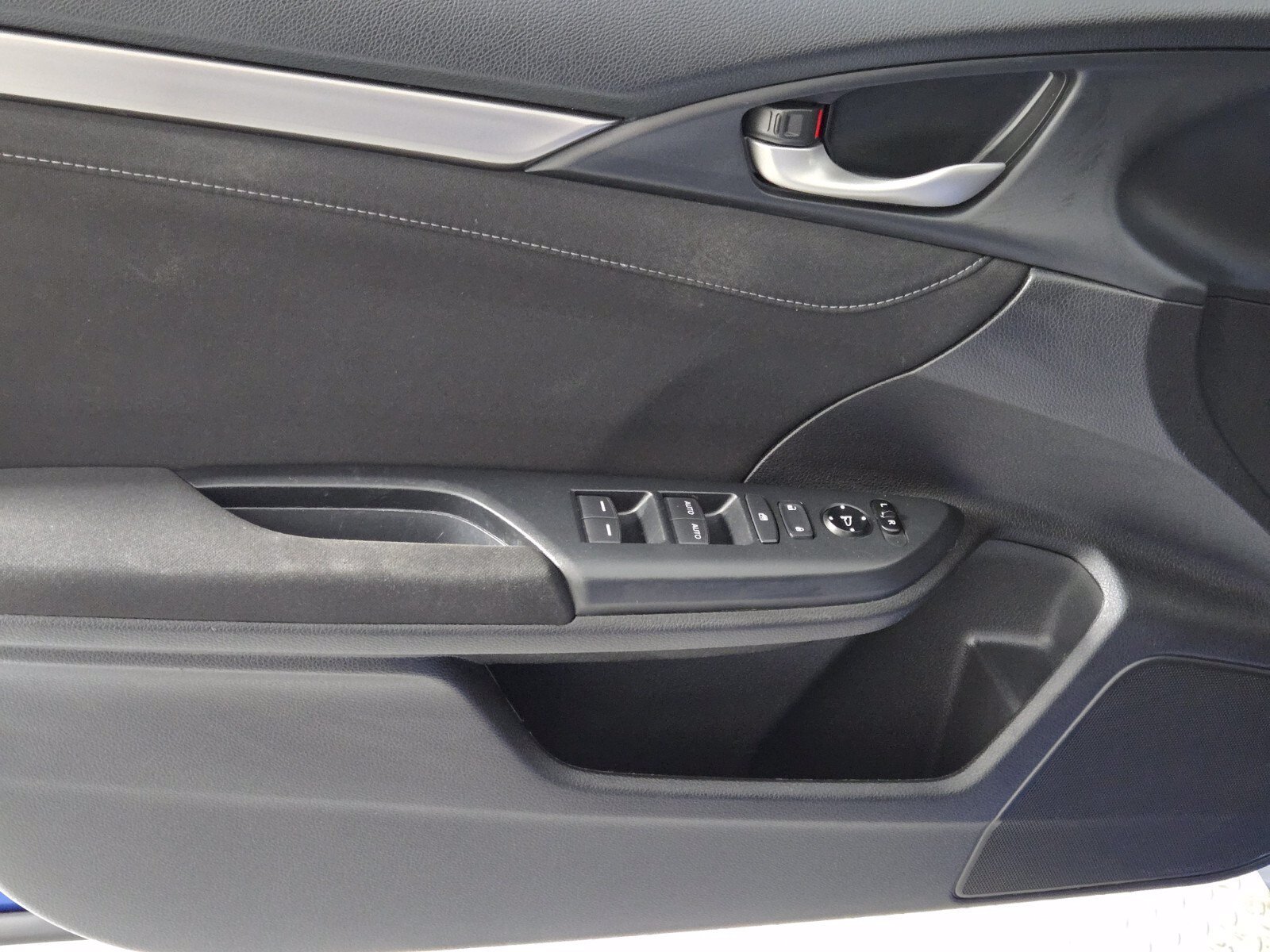 Used 2018 Honda Civic EX image 22